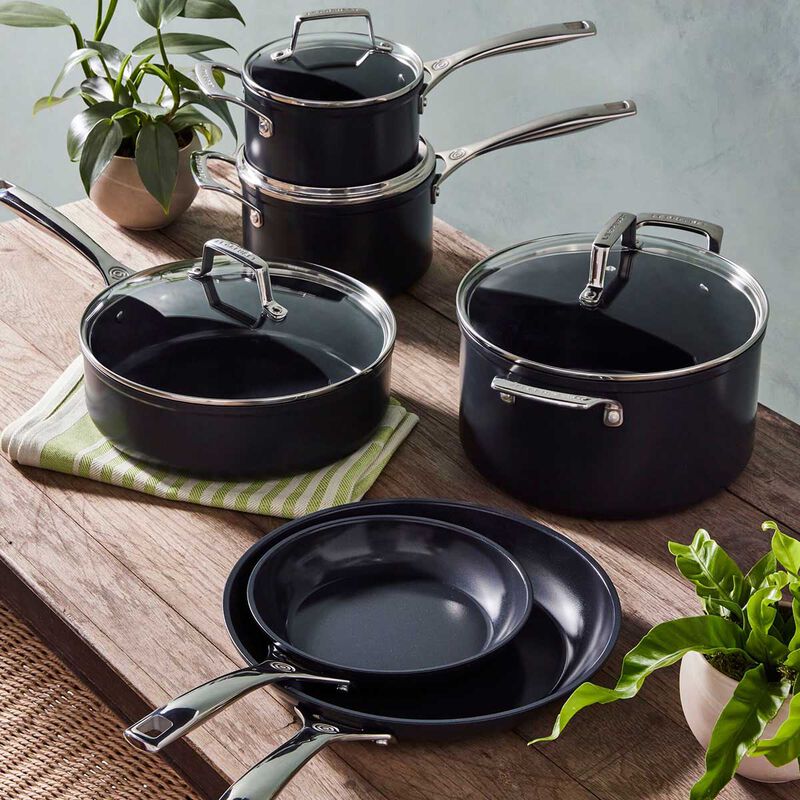 Le Creuset Non-Stick Ceramic 6-Piece Cookware Set image number 1